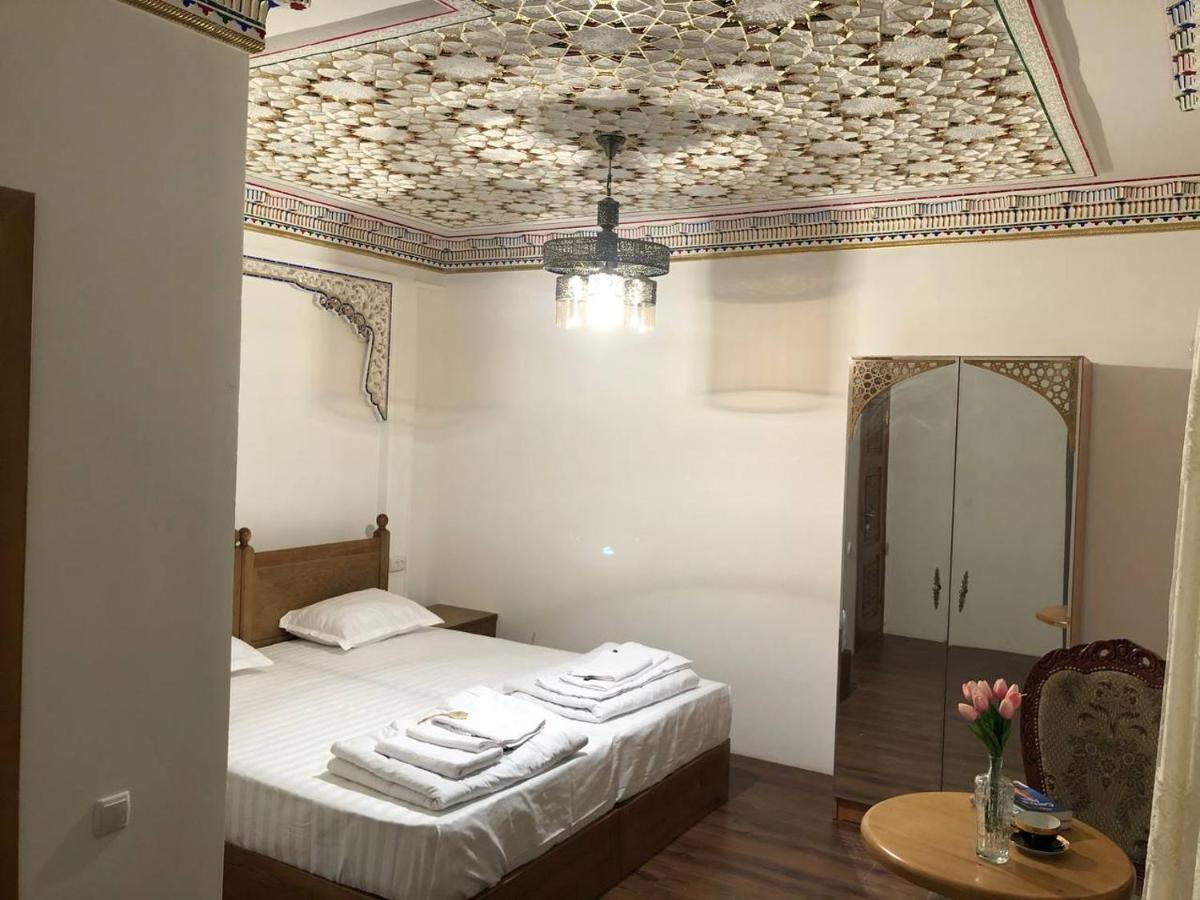 Tasvir Hotel Bukhara Eksteriør bilde