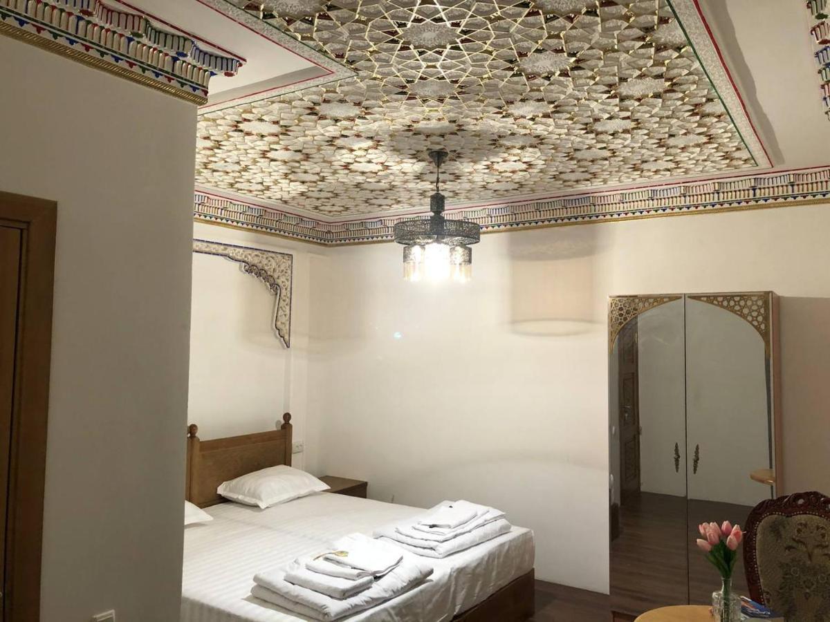 Tasvir Hotel Bukhara Eksteriør bilde